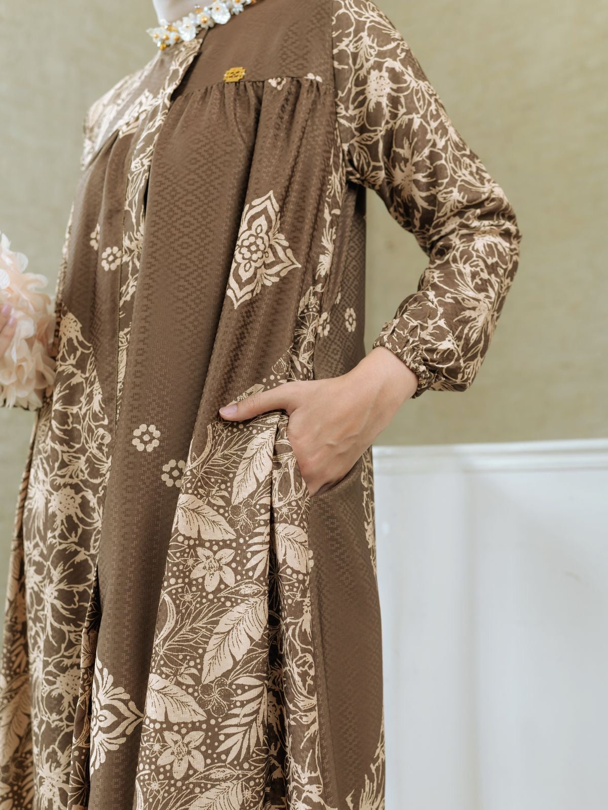 Dania Dress in Mocha