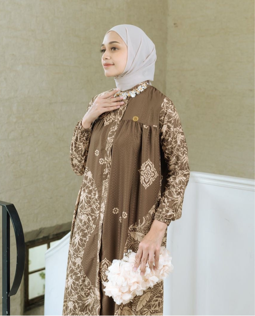 Dania Dress in Mocha