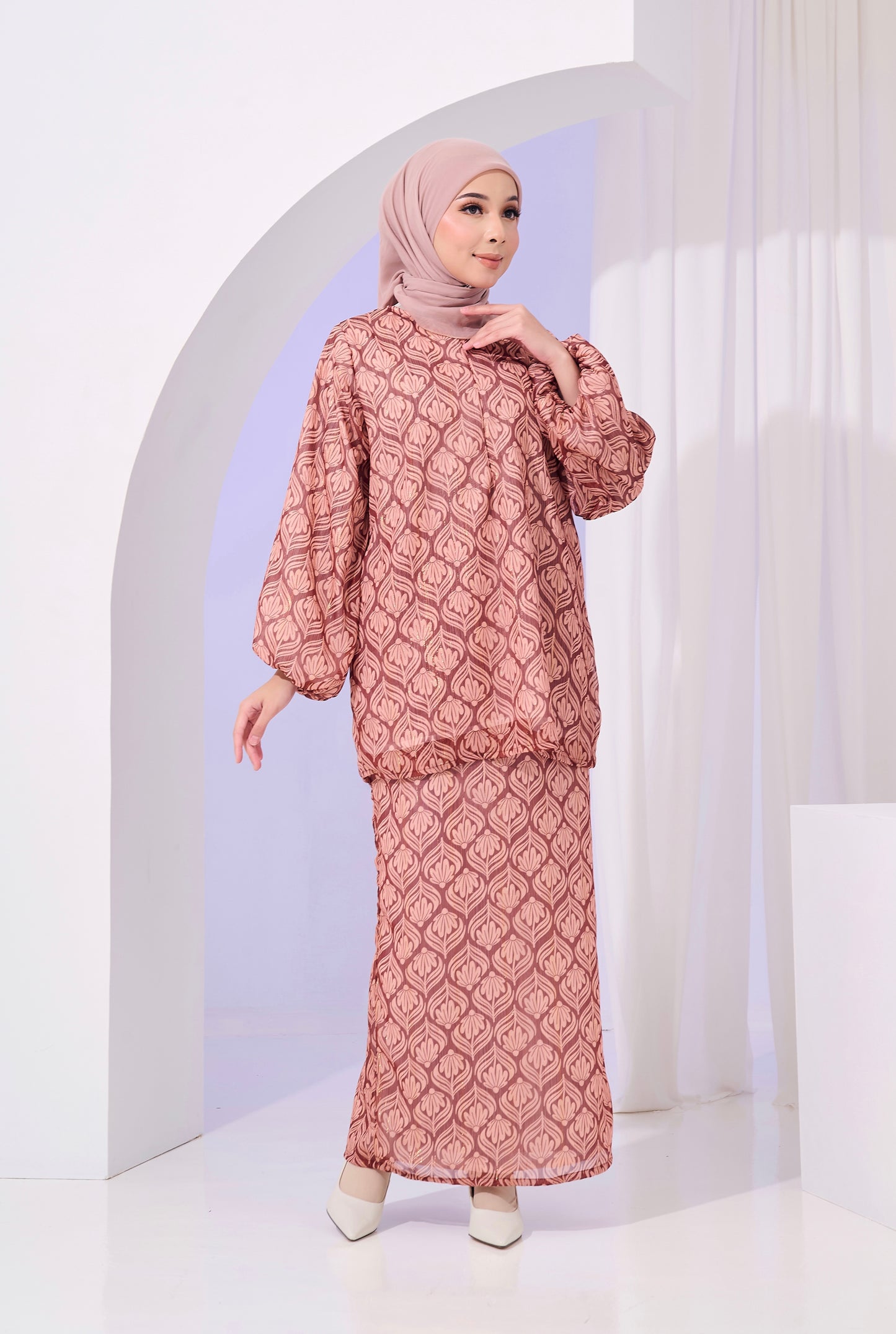 Stella Kurung in Brick Red