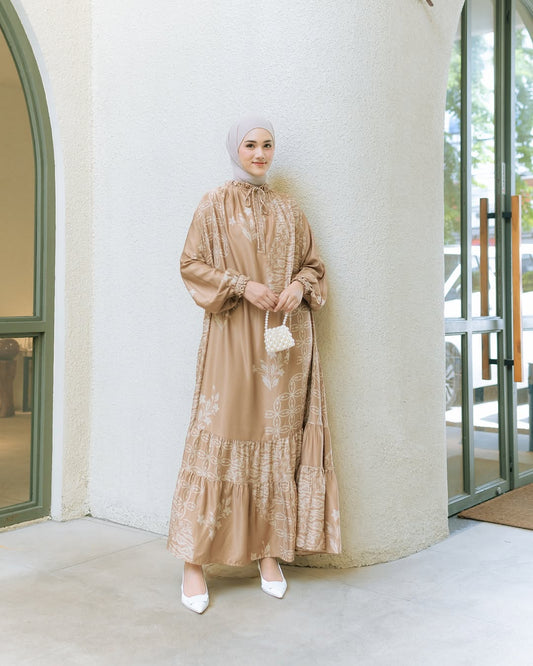 Sasqia Dress in Caramel