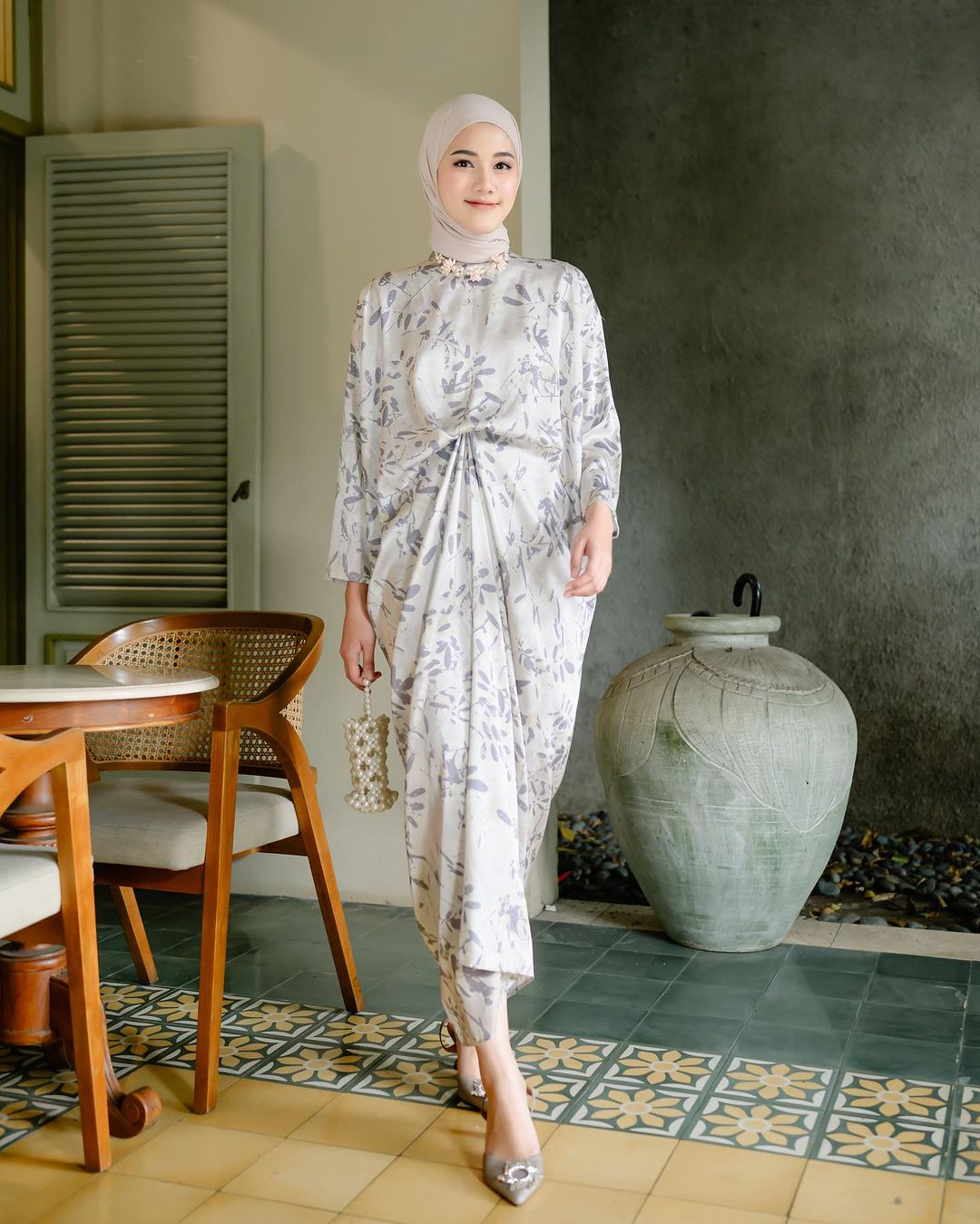 Tamara Kaftan in Glacier Gray