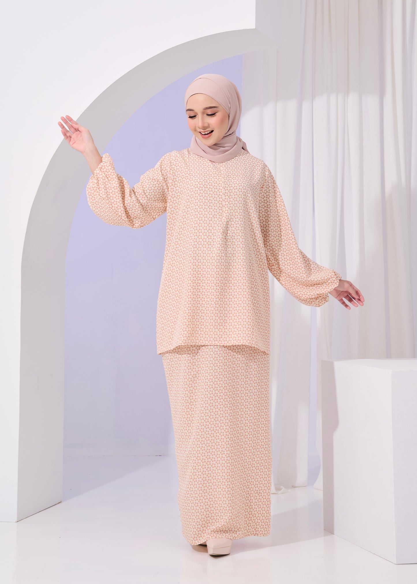 Suri Kurung in Beige