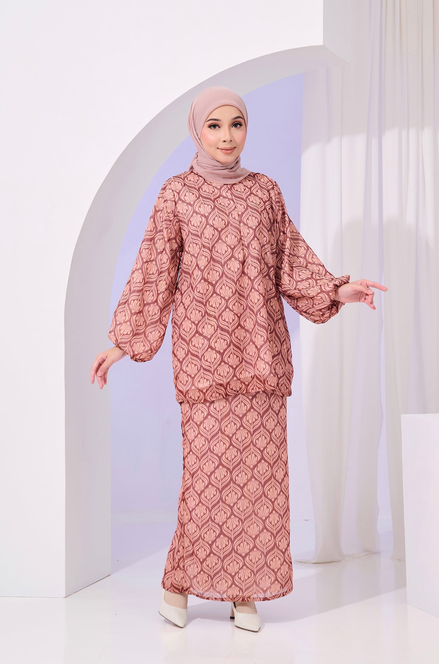 Stella Kurung in Brick Red