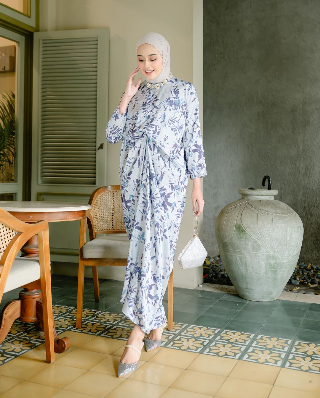 Tamara Kaftan in Bashful Blue