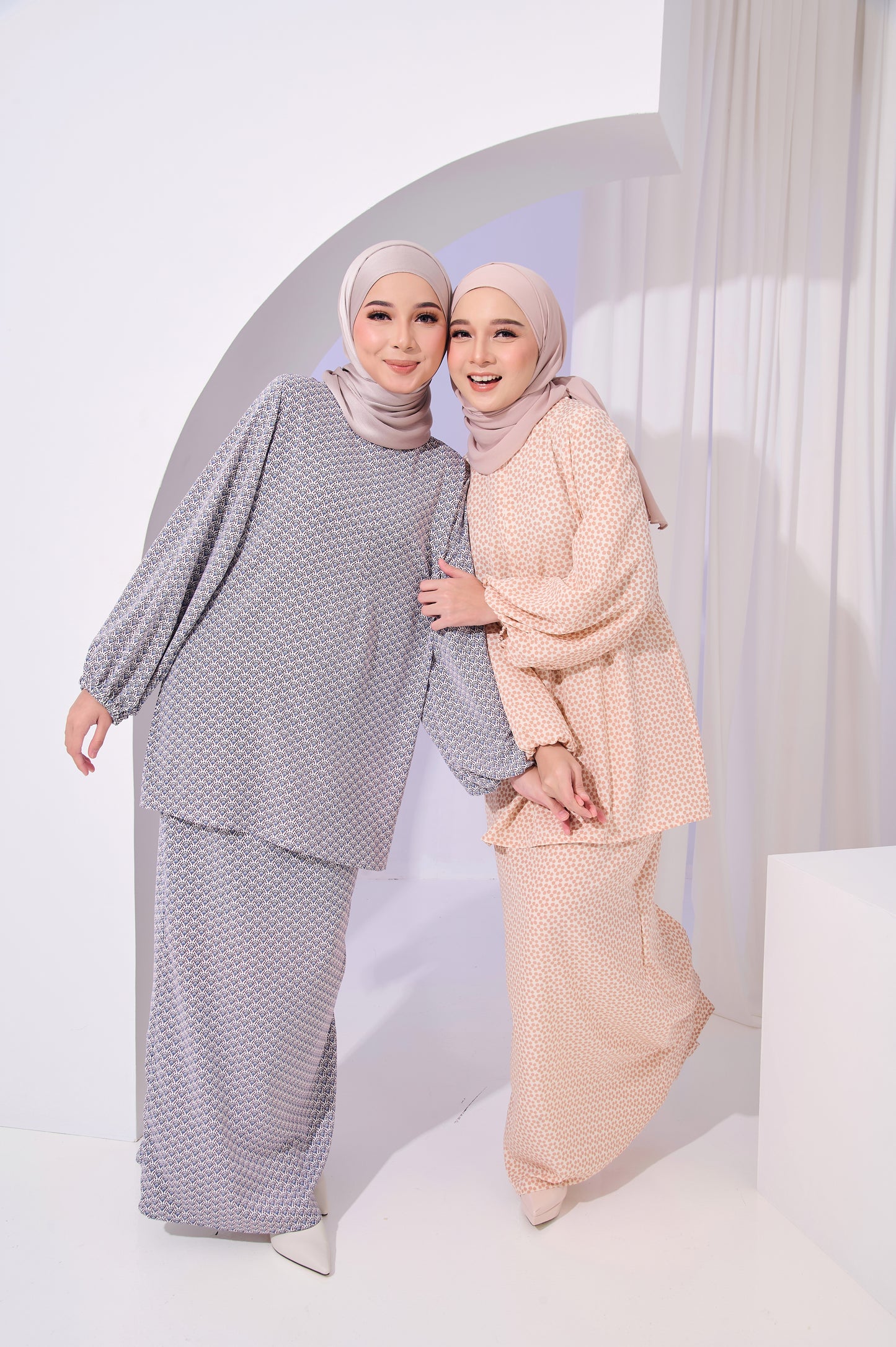 Suri Kurung in Crown Moon