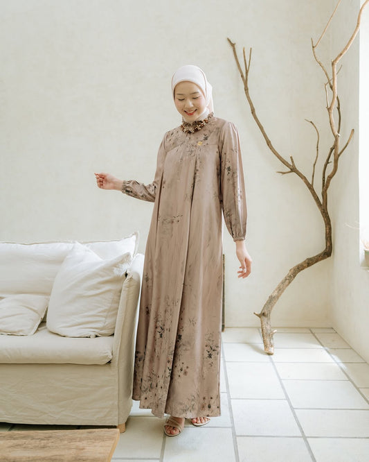Safira Dress in Latte