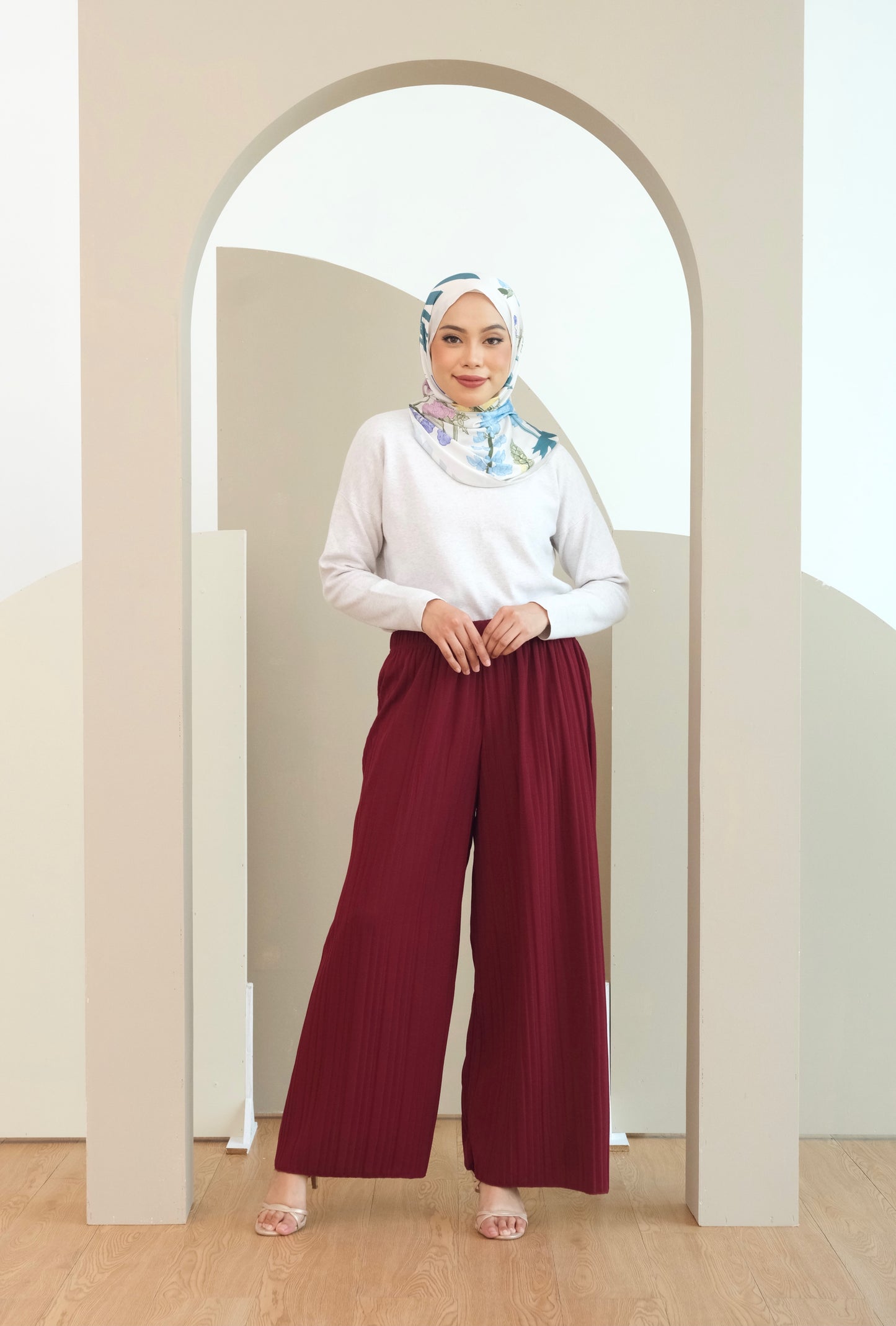 Laurel Pants in Red Wine