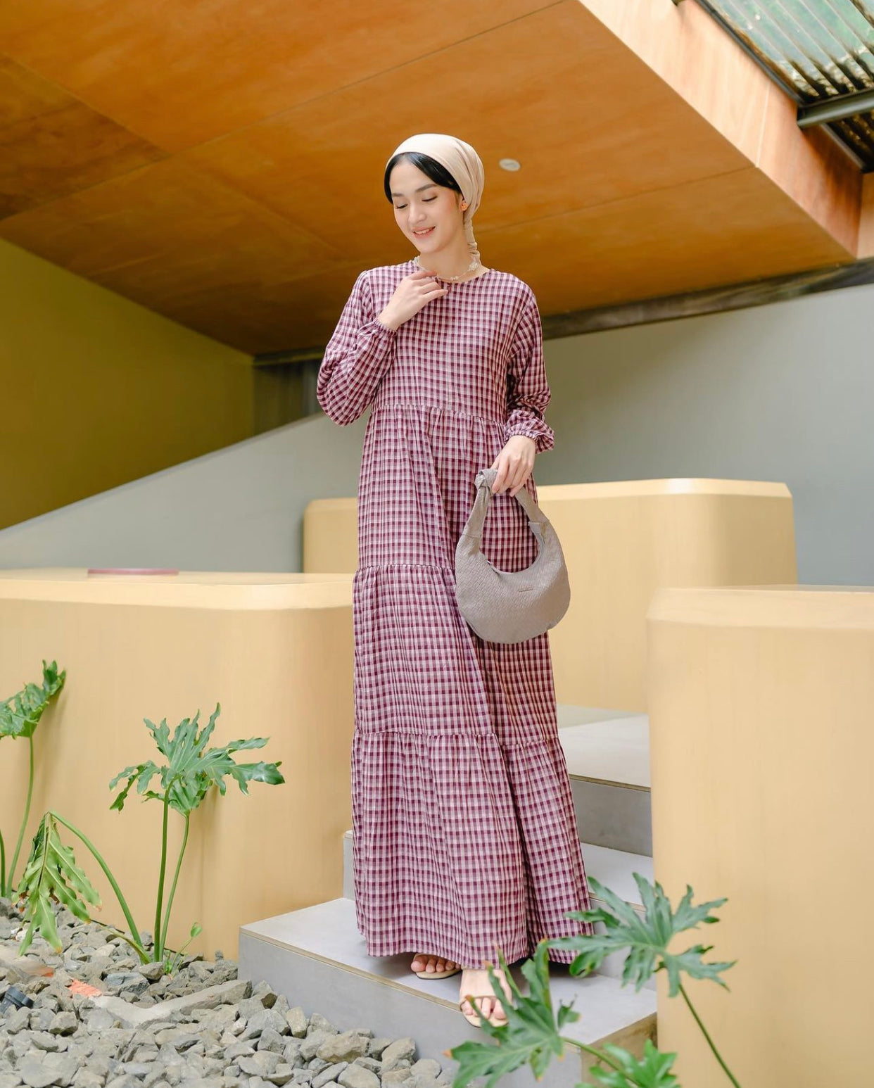 Aurel Dress in Maroon